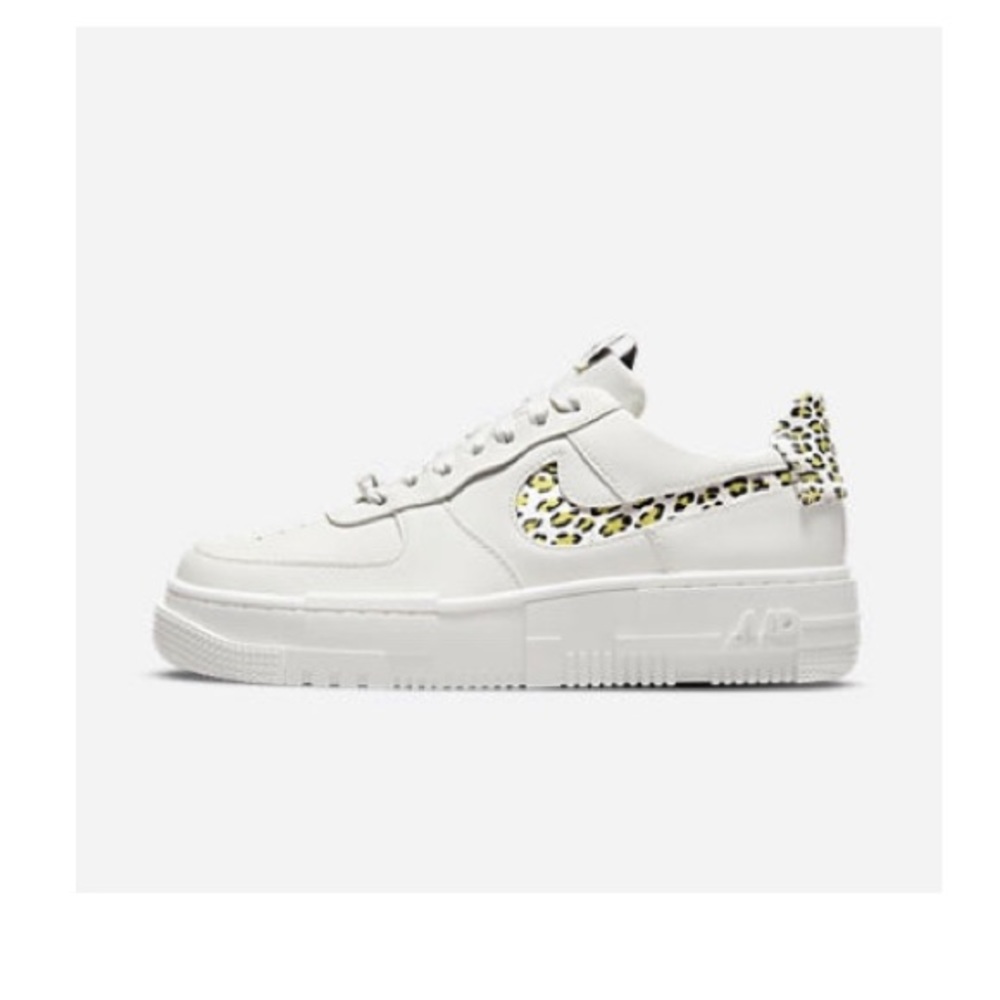 Nike Air Force 1 Pixel SE